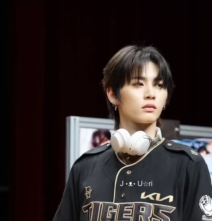 セント マイケル - ©️SAINT Mxxxxxx | BTM_SS Tee Joker-Black