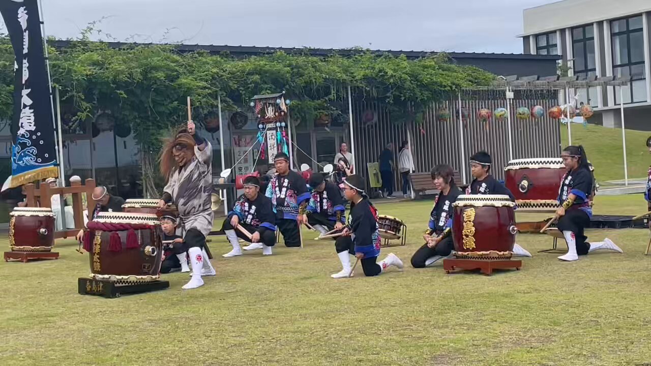 オマケ付けました！引き取り受け渡し限定‼️韓国五面太鼓→残念四面太鼓 オマケ付けました！引き取り受け渡し限定‼️韓国五面太鼓→残念