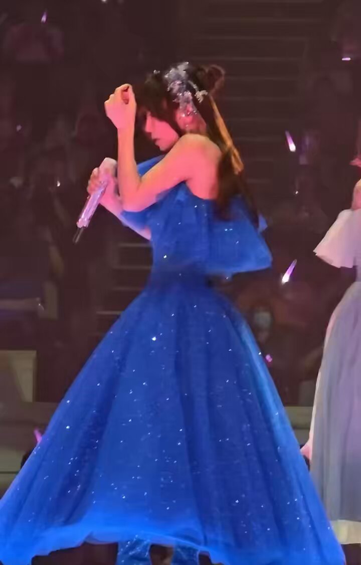 浜崎あゆみ☆取引しばらくお休みです。 image_40a837f5a84f208e79355dfa