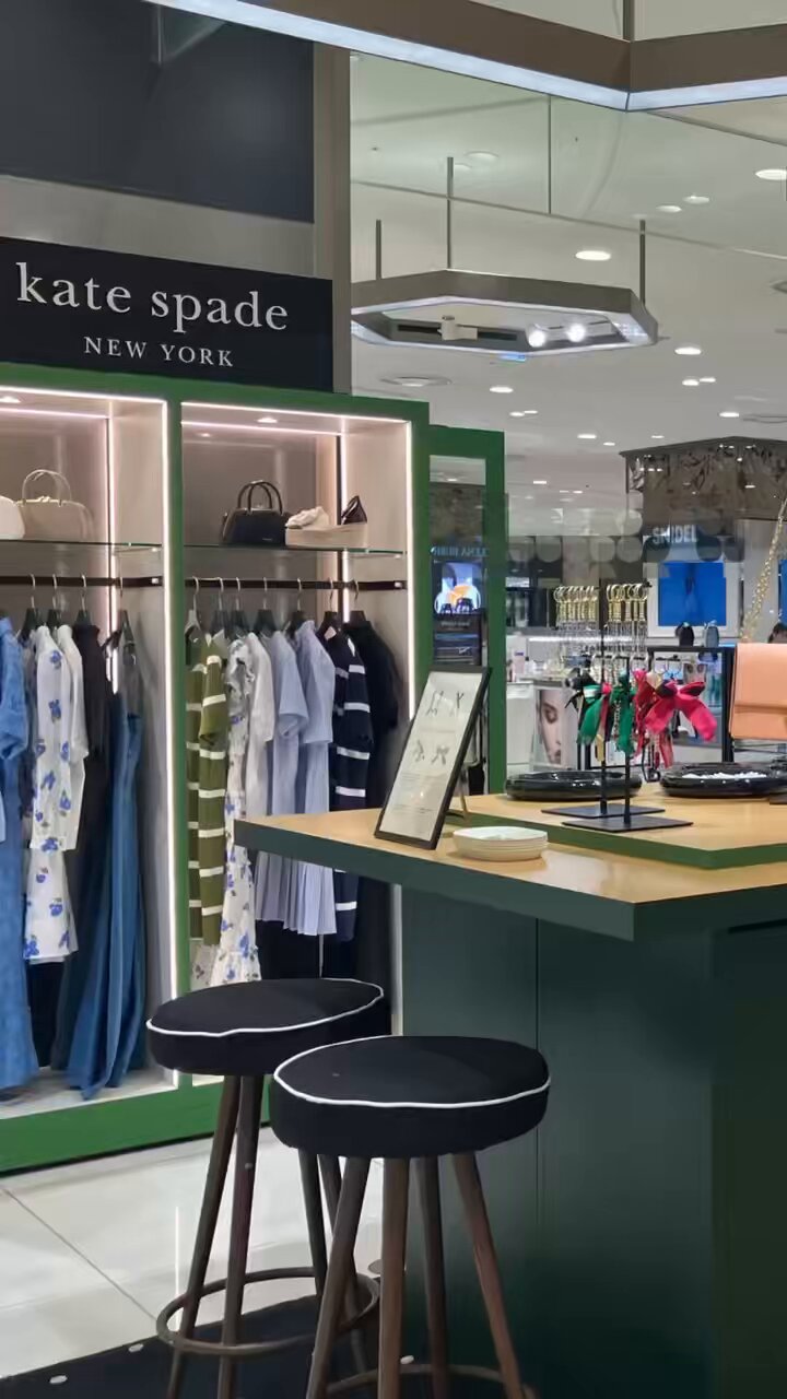 kate spade NEW YORK - ♡☺︎♡様 お取り置き中 kate spade new york｜スペード フラワーミディアム コンパクト