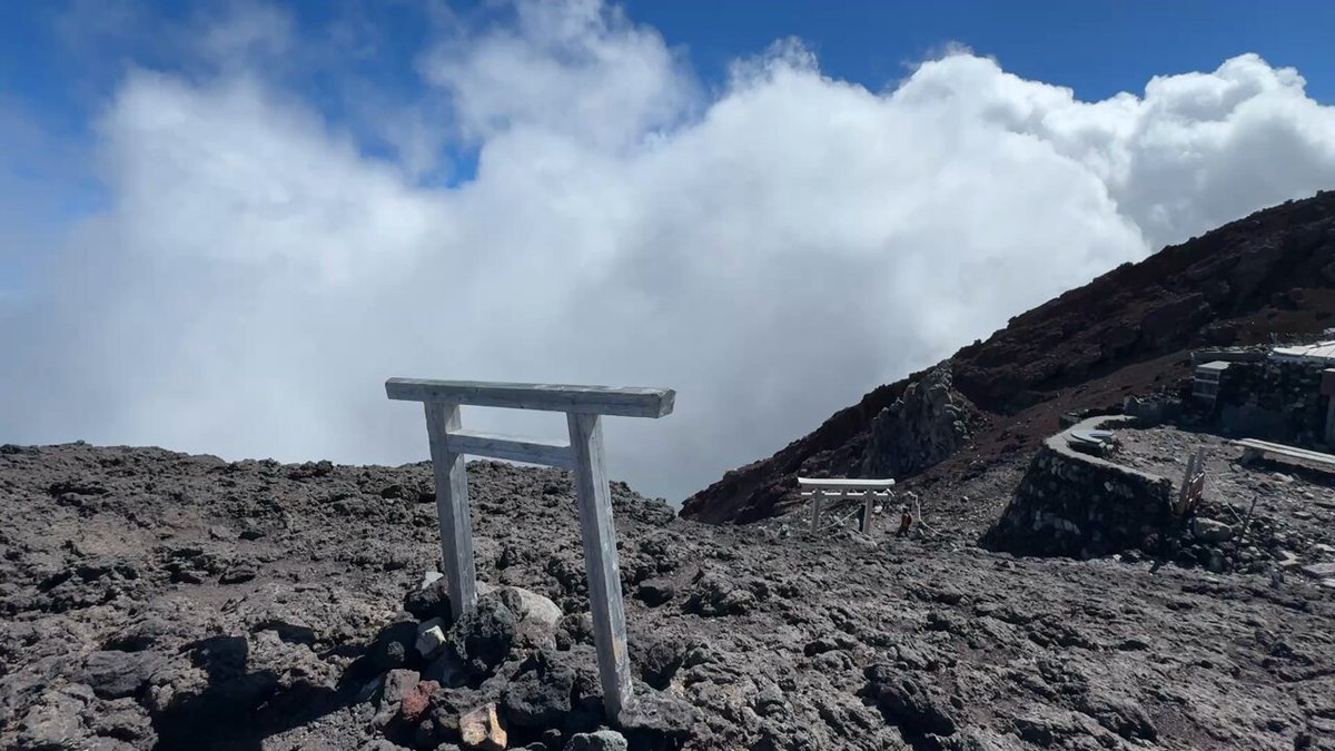 山頂に運ぶ太陽 P0289_GARDENSOLARLIGHT_top_02_