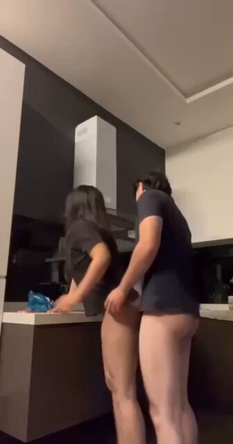 bini cantik suka main di dapur 