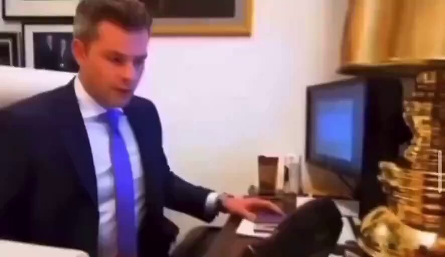 ريان سيرهانت يناقش عرض البيتكوين