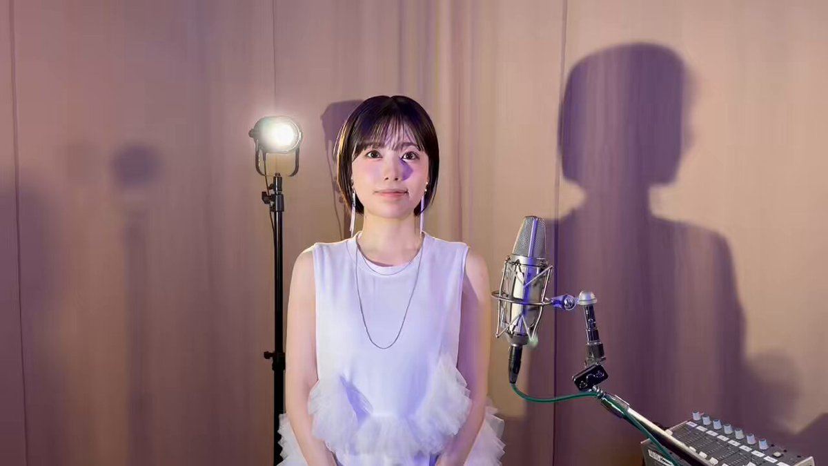 タペストリー　富田美憂 直筆サイン入りのぼり 「AMUSE VOICE ACTORS CHANNEL FES 2023 開催記念ラッフル(くじ)」 Wチャンス賞 声優・富田美憂、2023年2月に開催される 2nd ワンマンライブ