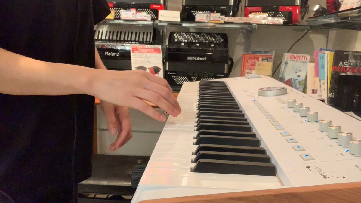 池部楽器店 鍵盤堂 渋谷シンセサイザー アコーディオン オルガン