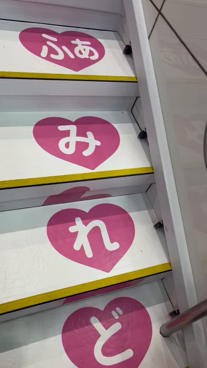 ドラキティページ♡⃜ sanrio トラベルセット 歯ブラシ くし ポーチ ボトル 携帯 旅行