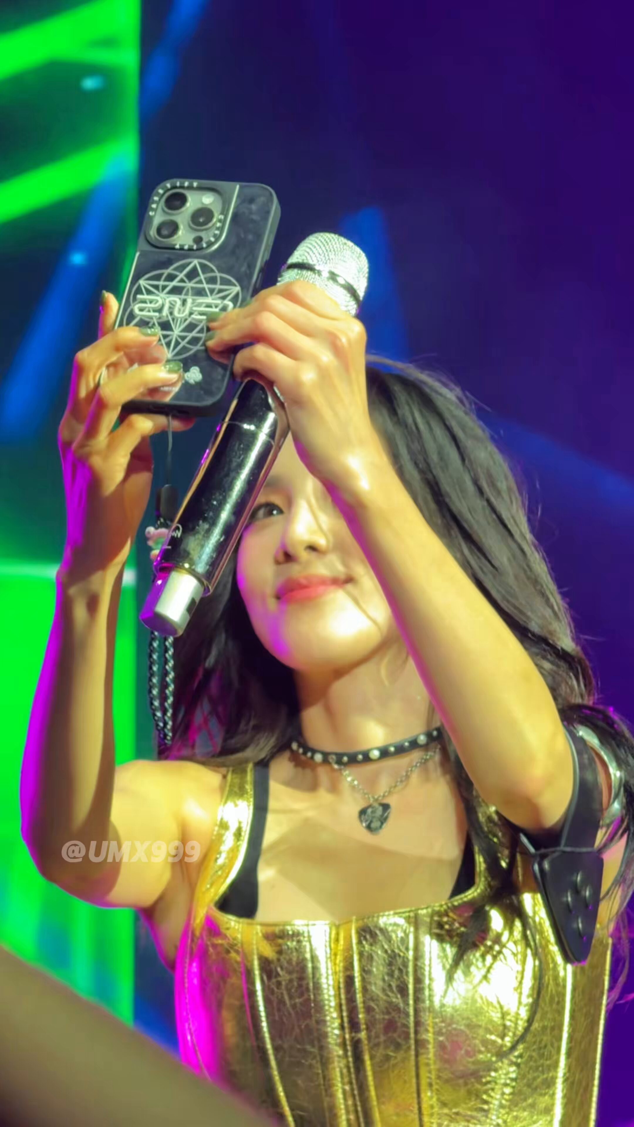 2ne1 - Search / X