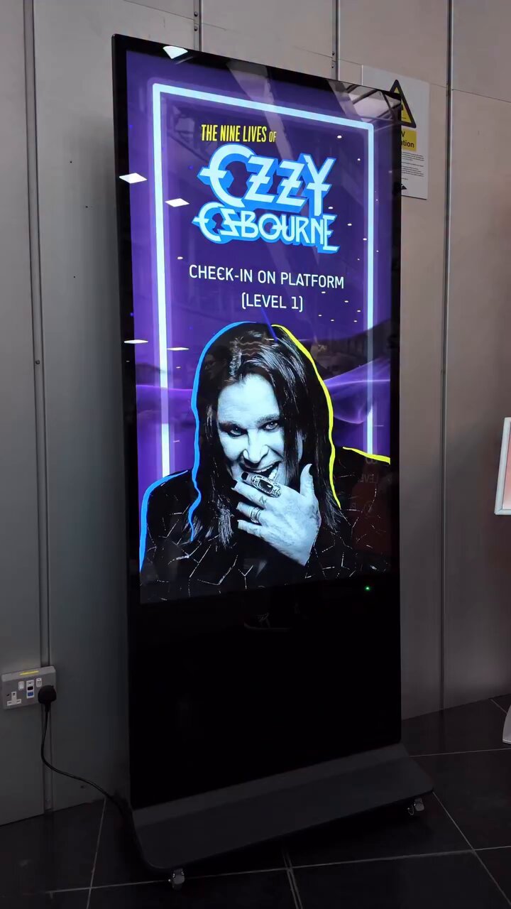 アーティスト名　OZZY OSBOURNE Ozzy Osbourne - Heaven and Hell (2025 Music AI Video) - YouTube