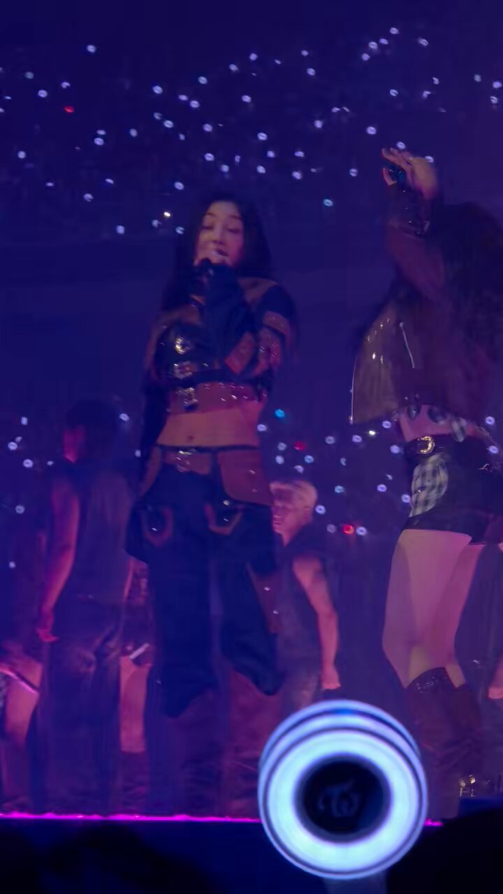 ジヒョ　ONCEDAY チェキ TWICE ready to be ジヒョ 直筆サイン入り チェキ - メルカリ