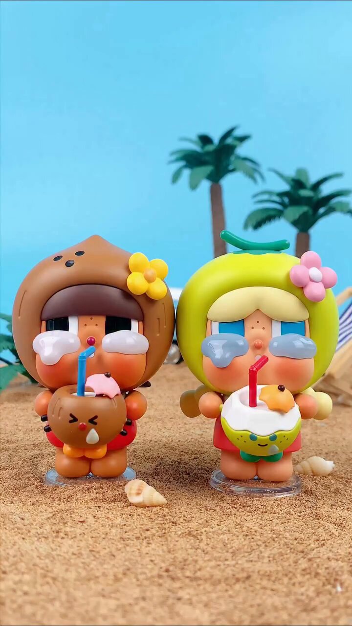 Crybaby Coconut Figure-Brown & Green 2点（Crybaby Coconut