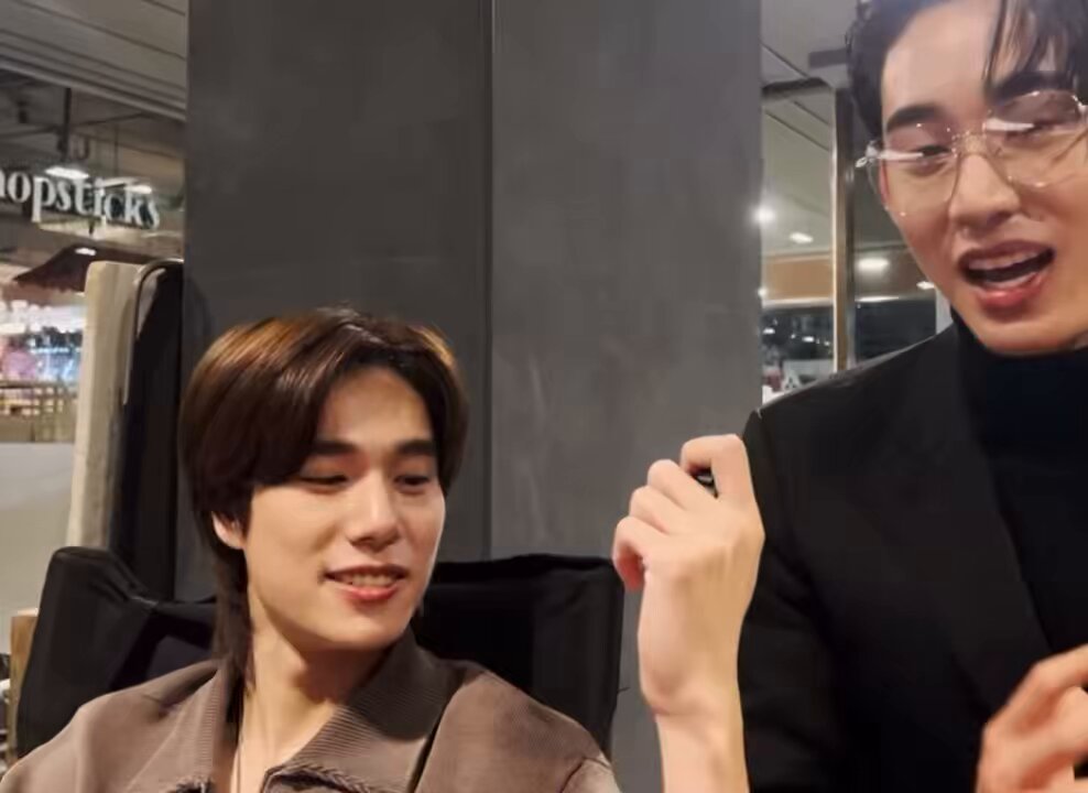 ★MOON★ PondPhuwin & PerthSanta 𝐥𝐞𝐞𝐲𝐚 on X: 