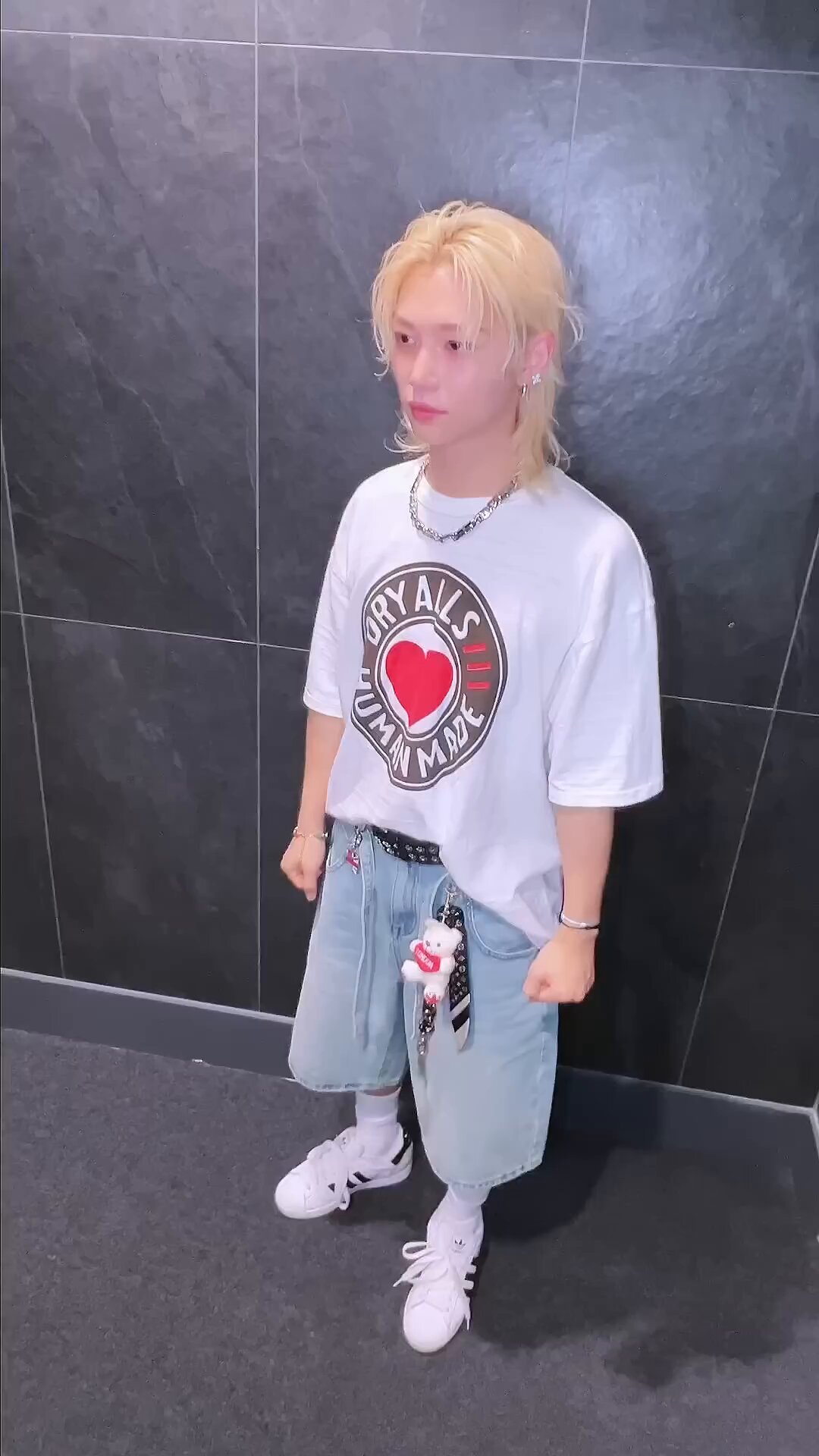 くみさん専用(バンチャン+ハン) Stray Kids SKZOO ペンミ 缶バッジ ウルフチャン バンチャン