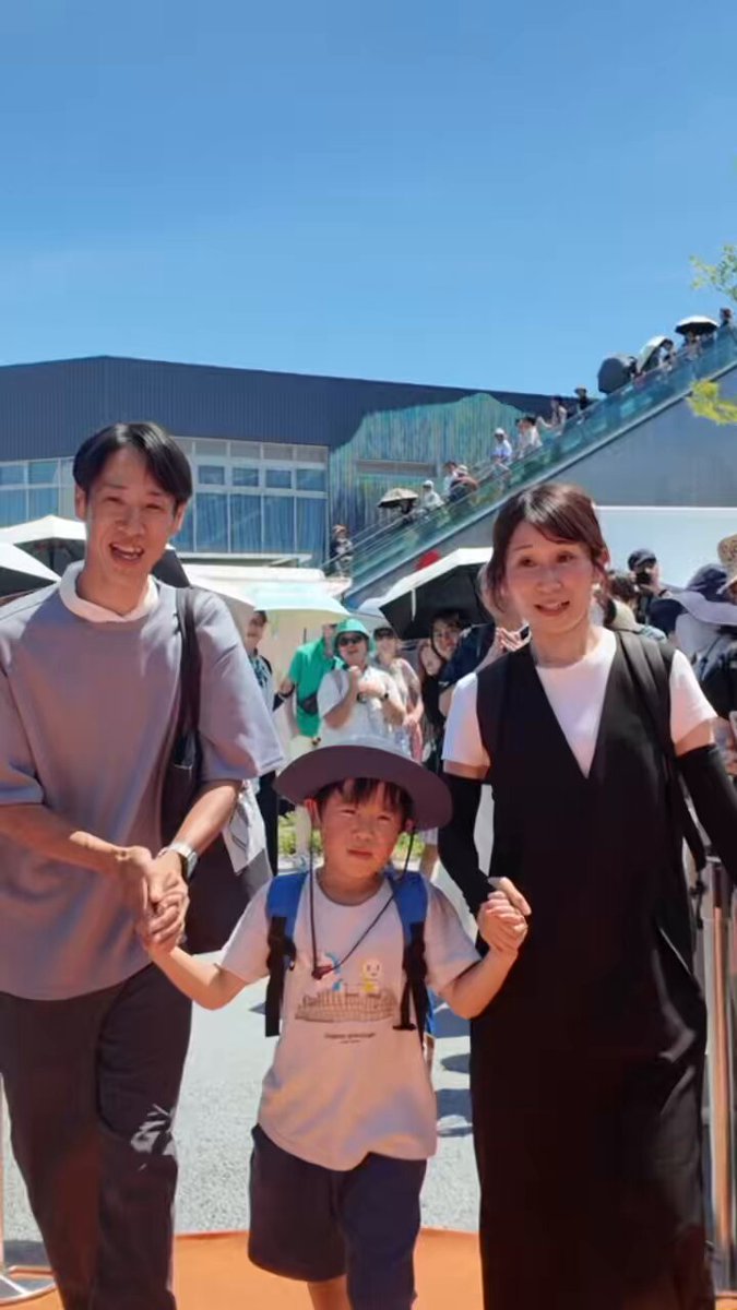 大阪万博JP 32 NLオランダ制服 Netherlands Pavilion at Expo 2025