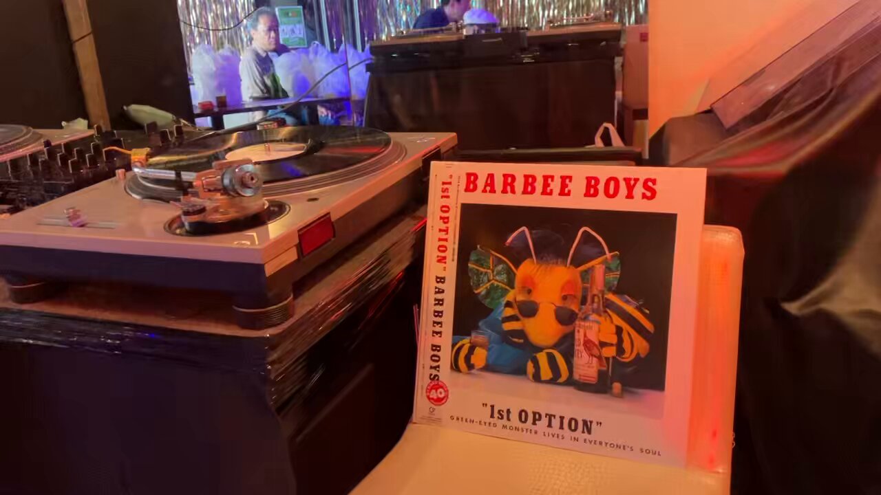 バービーボーイズ 巣箱 BARBEEBOYS 517Z4lzff+L.jpg