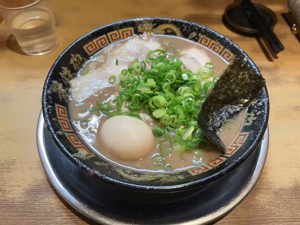 豚骨 - البحث / X