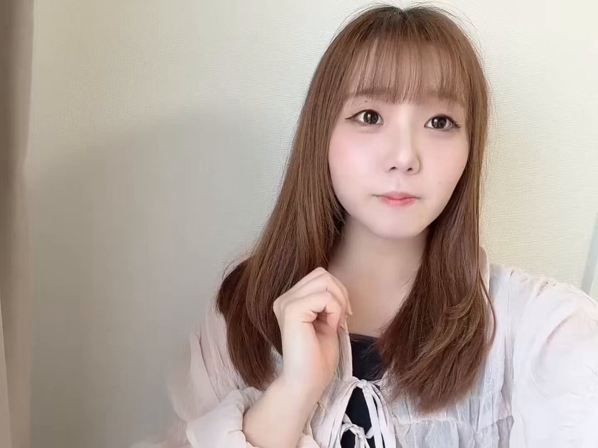 Johnny&#39;s - まりな Buy GAUZE TIERED MIDI WITH SHIRRING | Johnny Was