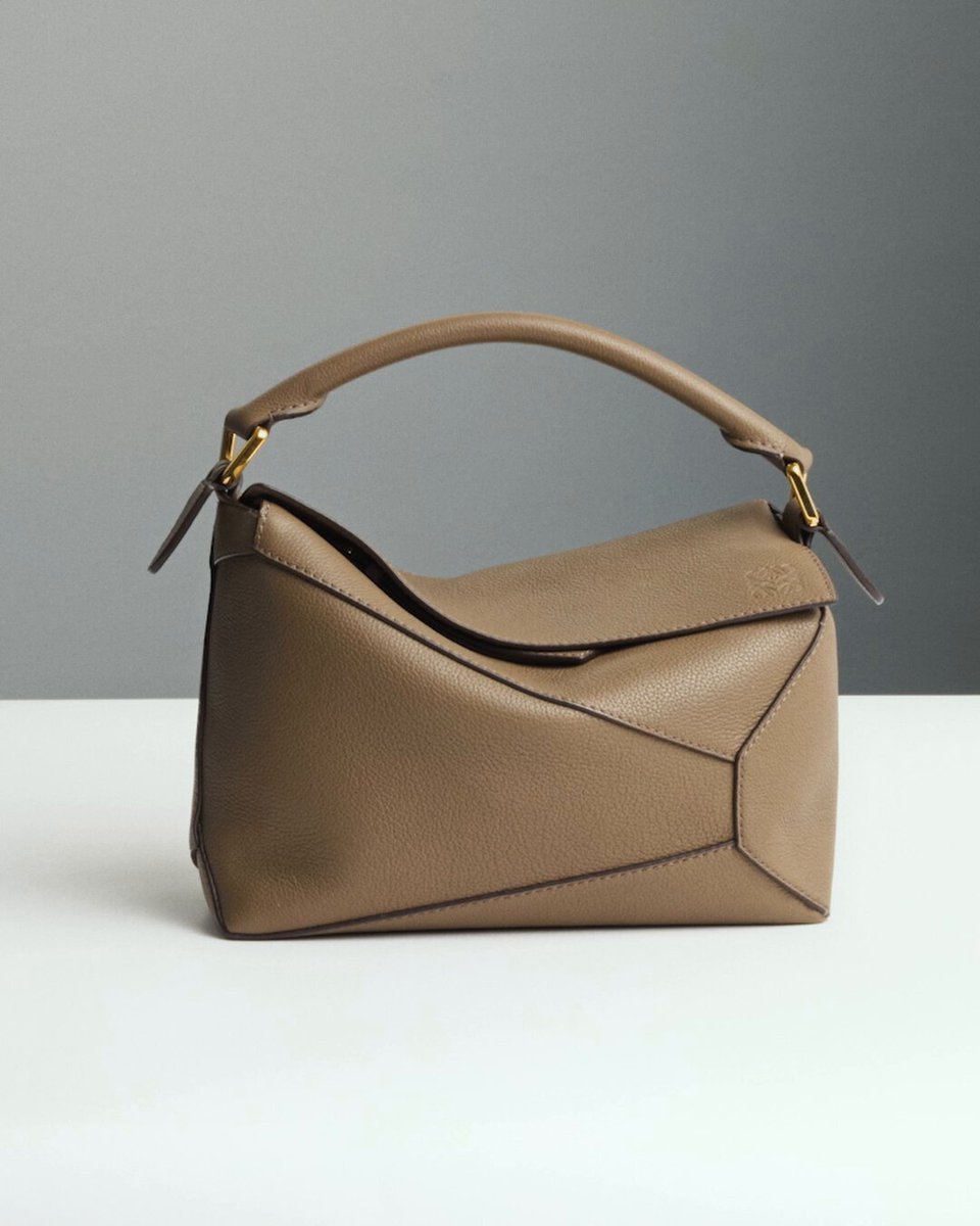 LOEWE♡新品2025アイスクリーム型チャーム LOEWE JAPAN / ロエベ ジャパン (@LoeweJP) / X