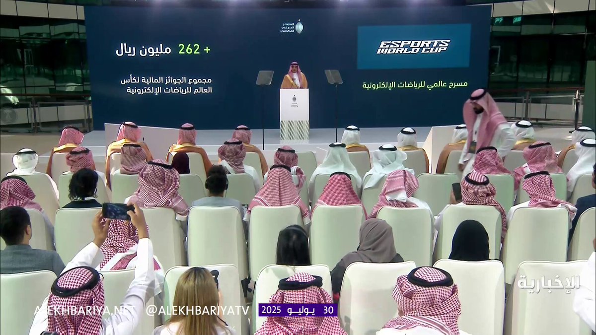 فيديو| وزير الإعلام : السعودية تتصدر الترتيب العالمي في نمو إيرادات السياح الدوليين خلال الربع الأول من 2025 #المؤتمر_الصحفي_الحكومي 