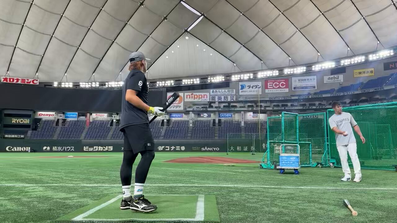 千葉ロッテ角中選手　DESCENTE 練習着 XAサイズ 千葉ロッテ角中選手 DESCENTE 練習着 XAサイズ - メルカリ