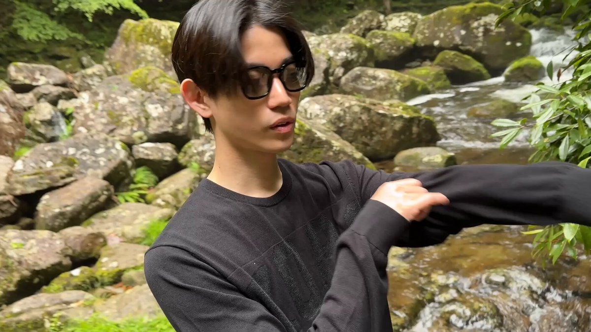 【ひが】ことりのあそびば 1st写真集「ことりあそび」 本日発売です！ たくさん手に取って
