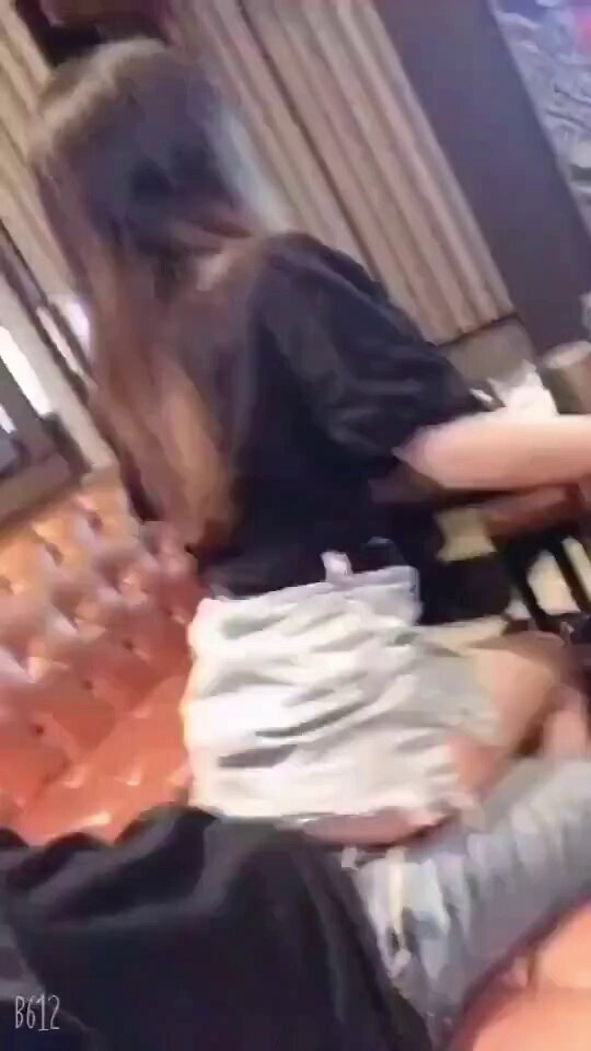 digoyang sama LC karaoke !