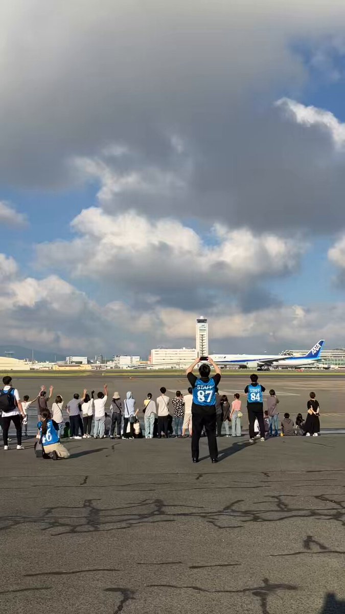 らっだぁ 津々浦う‎^‎ら^ サイン会 博多駅前会場 らっだぁ 津々浦う‎^‎ら^ サイン会 博多駅前会場