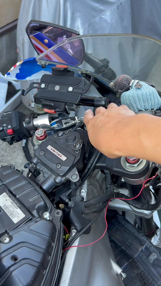 あんみつ様 今日は晴れて暖かったので、洗車しました〜🏍🚿 泥だらけだった