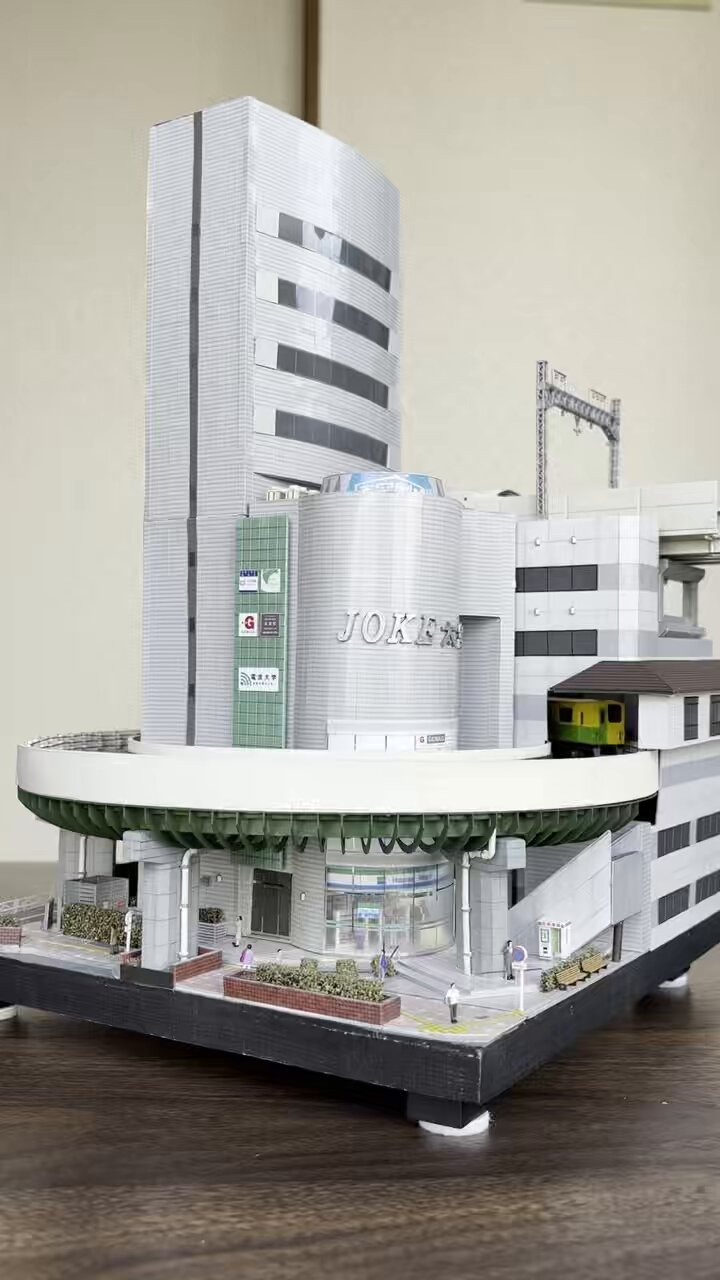 法円坂潤太・C106日曜ス23a東6 (@houenzaka) / X