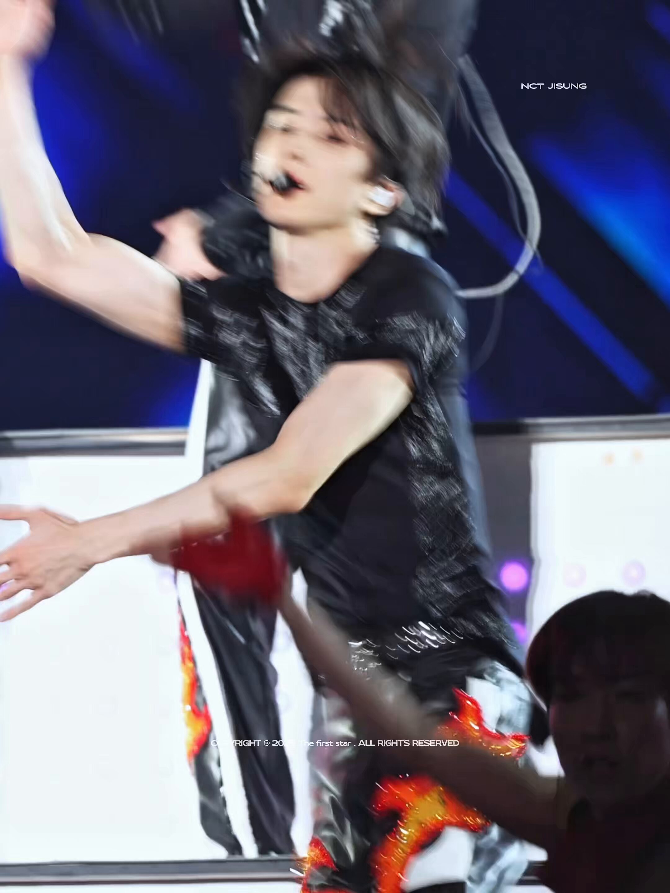 チソン DVD フォトブック2012 JISUNG'SFirst concert ปักพินโดย Zikiki ใน NCT (엔시티)