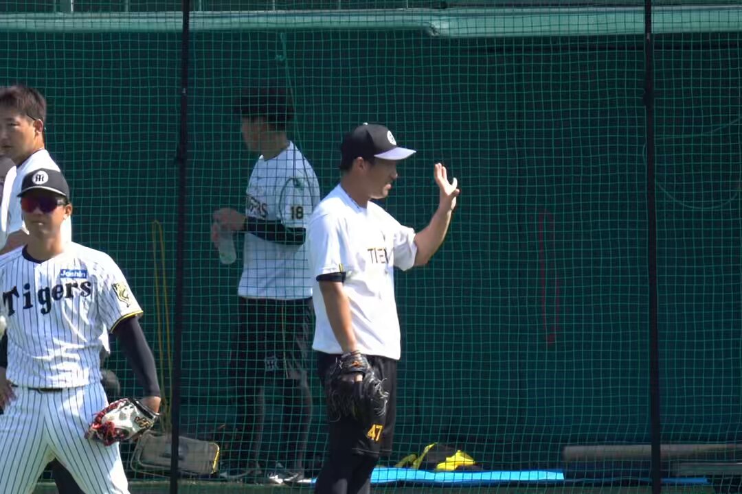 阪神タイガースB-LUCK DYNAMITE 黒　ユニフォーム 石井大智 阪神タイガースB-LUCK DYNAMITE 黒 ユニフォーム 石井大智 阪神