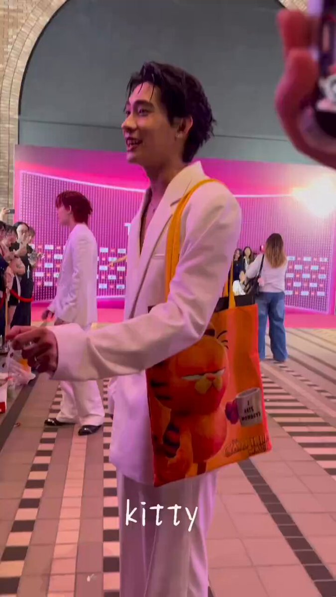 yuyuさん　専用　肖战 241126 Photos】 #XiaoZhan1005NewsPort #XiaoZhan #肖战 Xiao