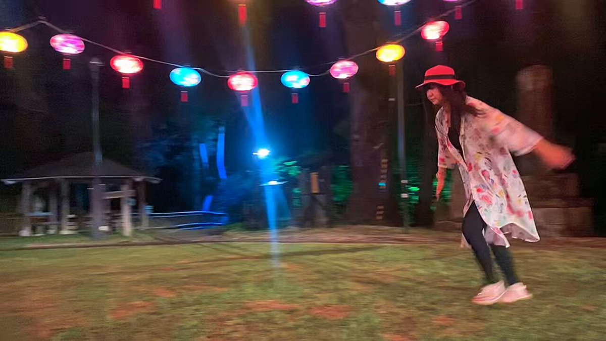 まろさん むっちさんに撮ってもらった🙃 めちゃくちゃエモい感じになっ