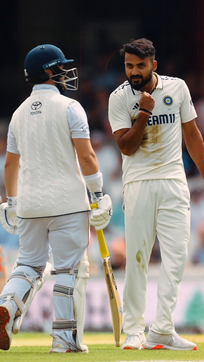 India vs England - Friendship Picture