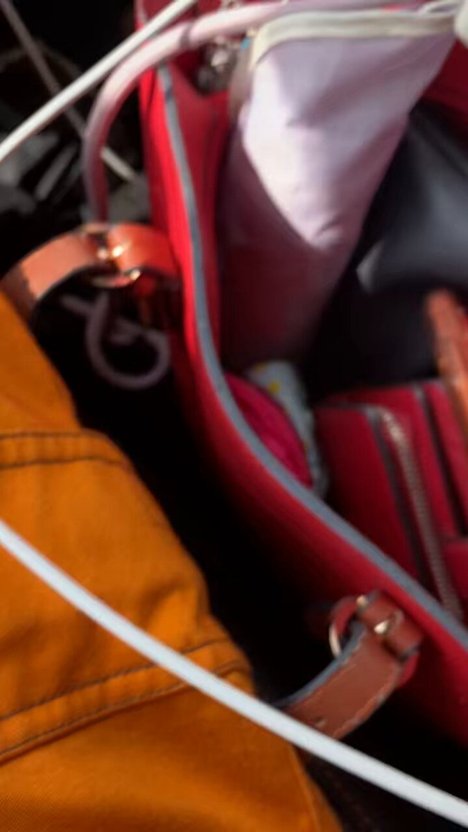 Video oleh @E2qFR1NcXfDWzS6