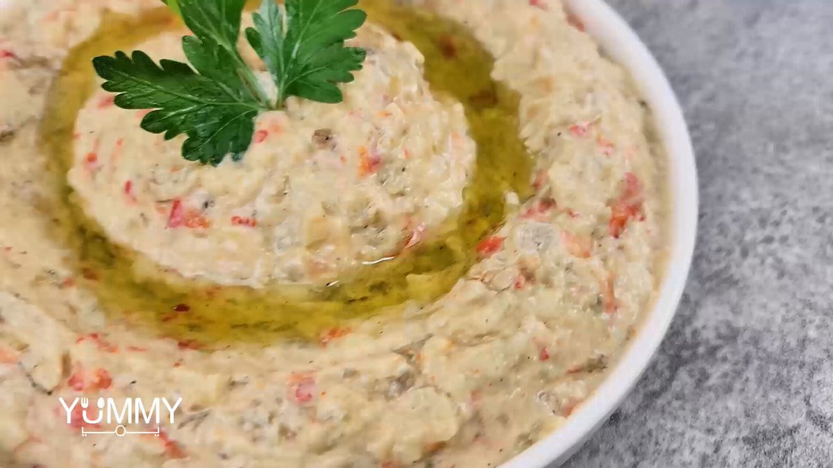 كيفية عمل متبل الباذنجان بالفلفل المشوي لمذاق غني 