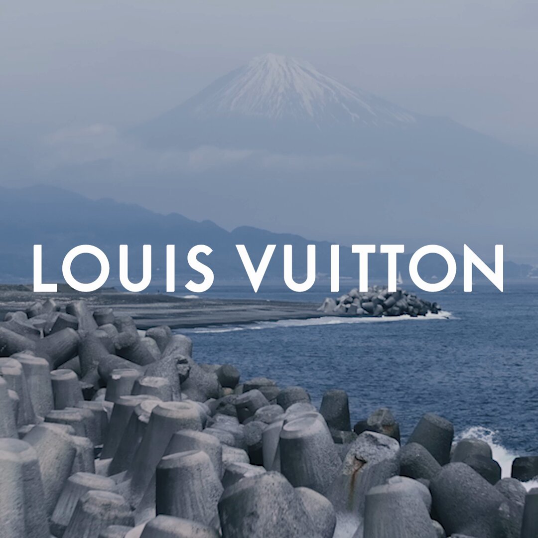 2025の新作！！【LOUIS VUITTON】LOUIS 4 VUITTON Tシャツ LOUIS VUITTON - Official International Website