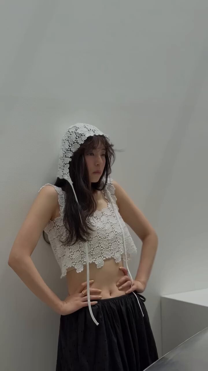 新木優子さん着用♡ANAYI アナイ ラメプリーツスカート 36 希少 Fashion Express on X: 