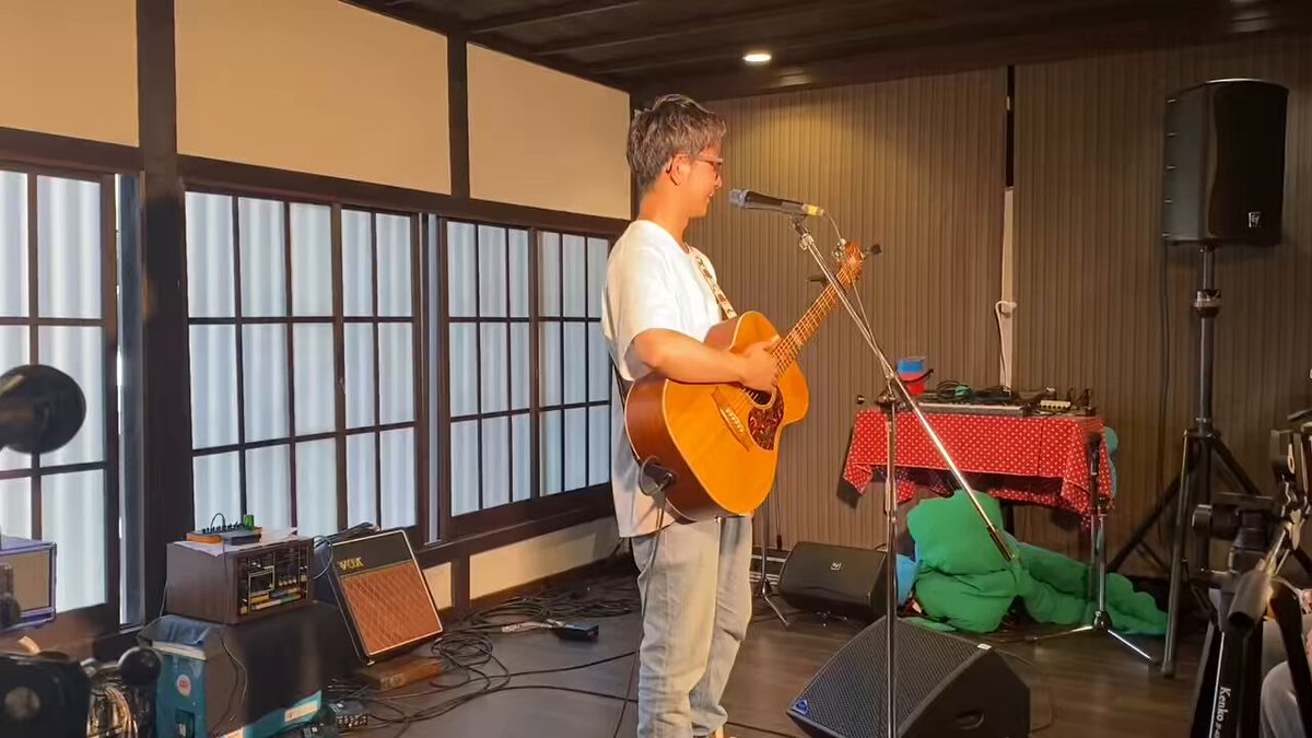 メイトン Apmic ピックアップシステム MATON ピックアップ「APmic」「AP5pro」 比較 - YouTube