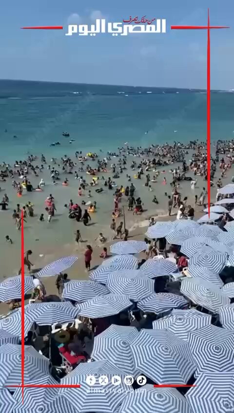 أجواء صيفية تجذب آلاف المصطافين لشواطئ عروس البحر. تصوير: آلاء محمود 