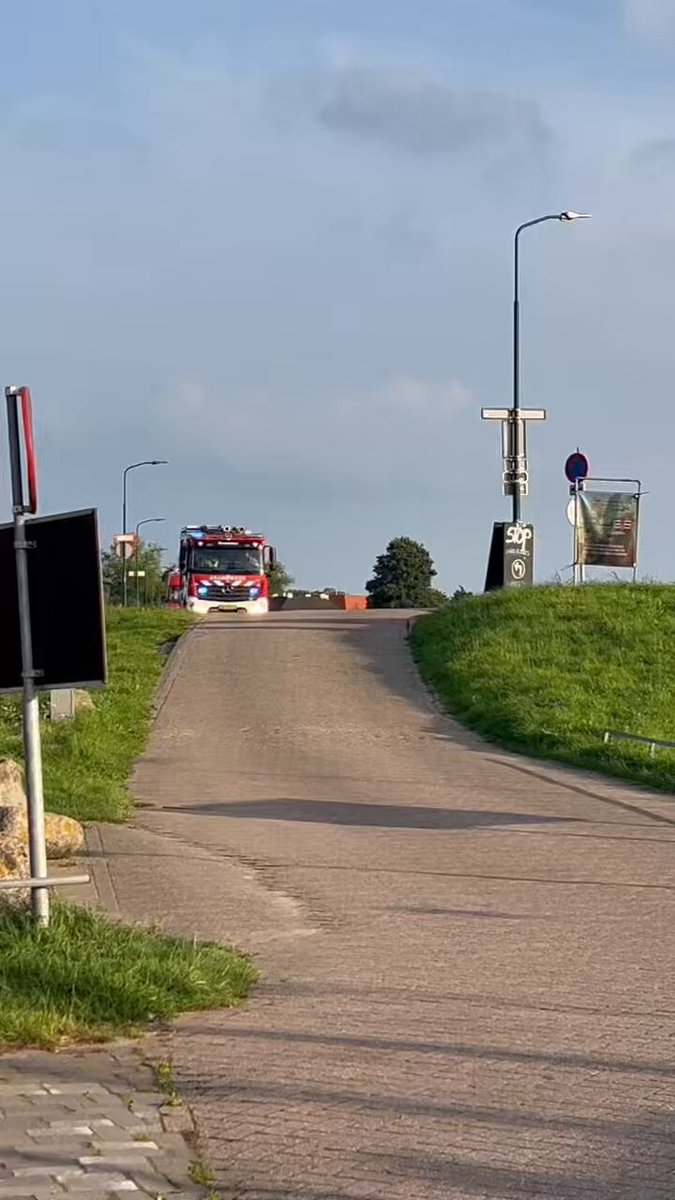 Persoon te water op het Eemmeer nabij Spakenburg