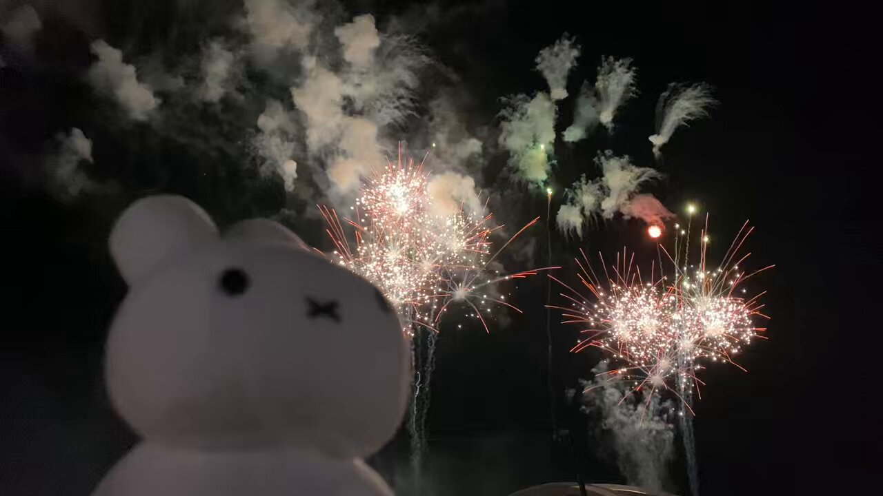 ❤︎ ❤︎ ❤︎ むらさきうざぎさん ❤︎ ❤︎ ❤︎ Amazon.co.jp: にじさん 誕生日 佐々木咲 F4AHKX : ホーム＆キッチン