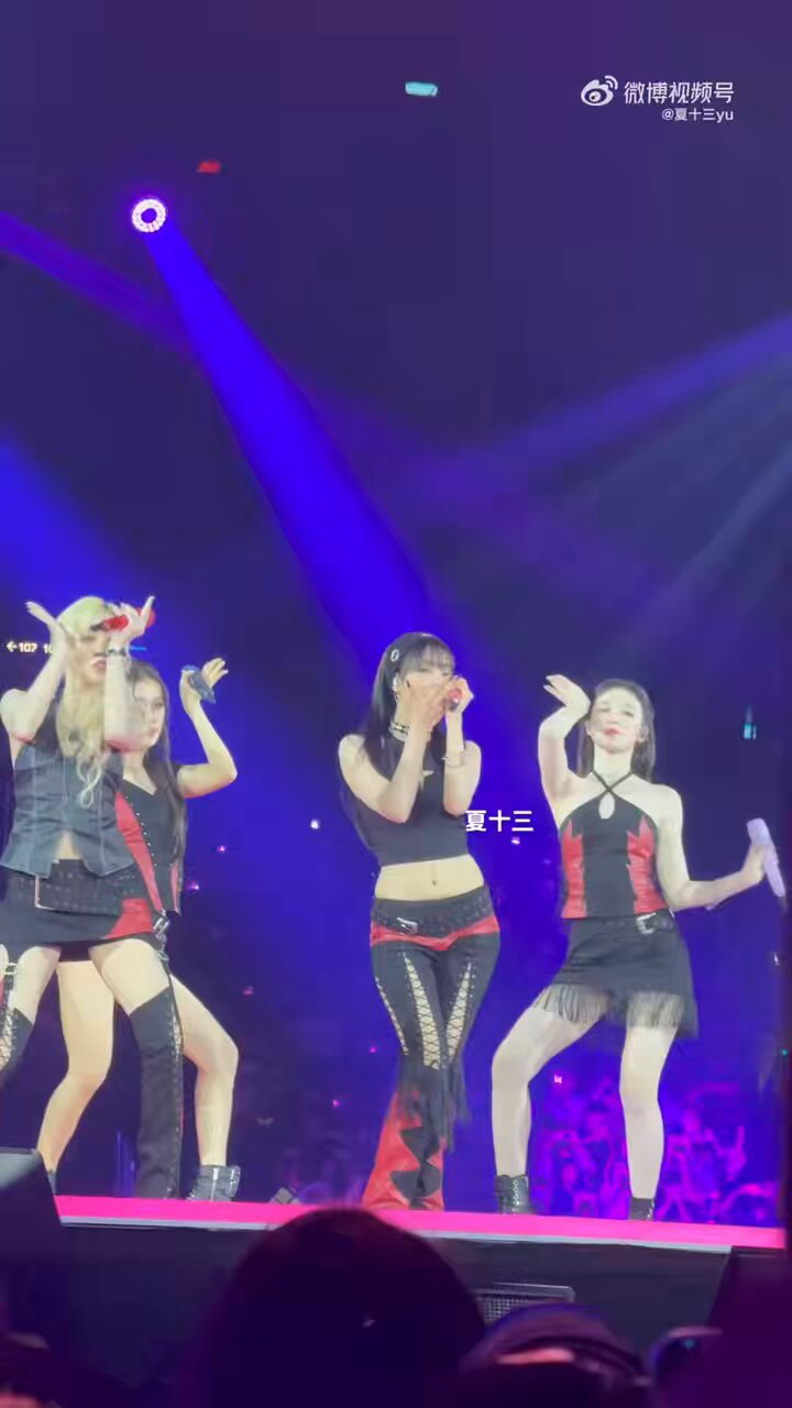 gidle シュファ　中華　kms ヨントン v1 v4 2枚 51PeLBqhZPL._UF350,350_QL50_.jpg