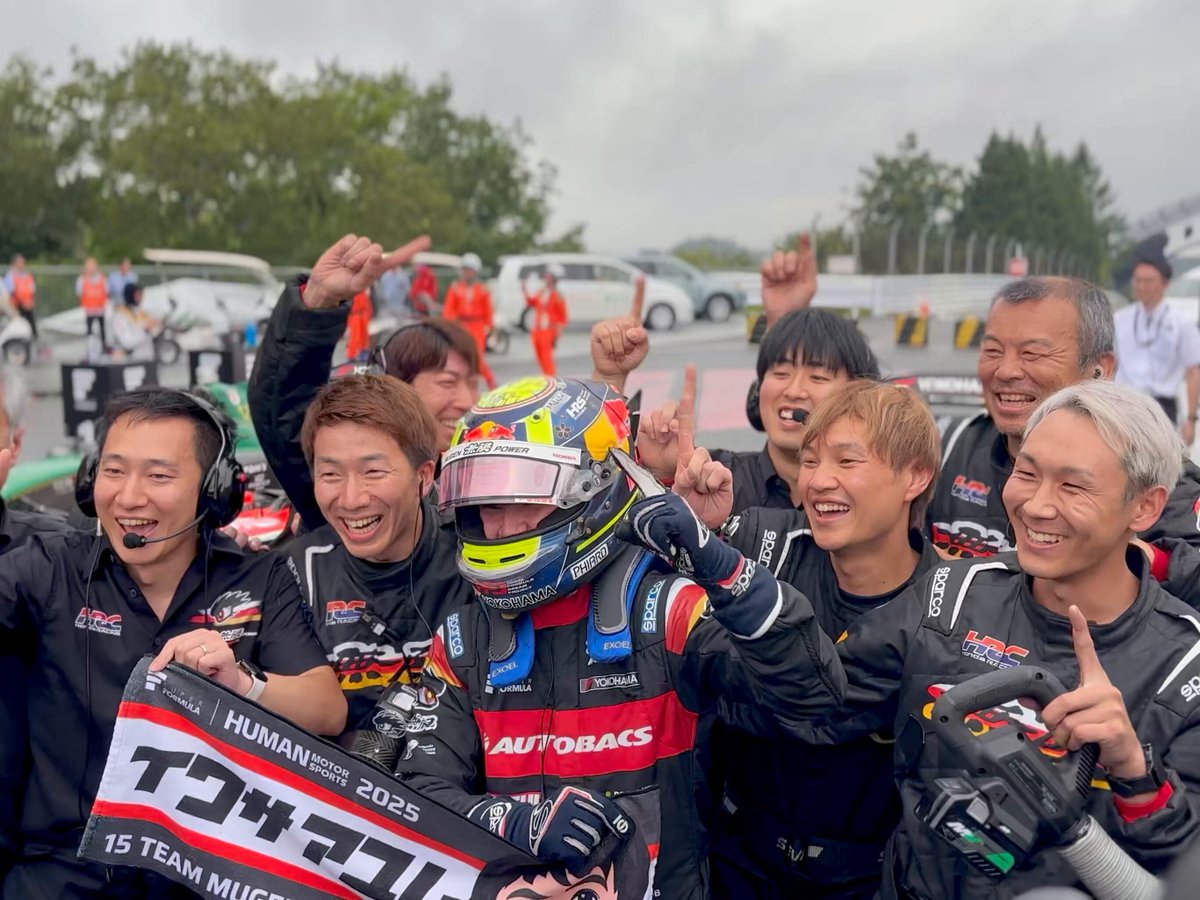 F1 日本グランプリ会場限定 レアシール14種コンプリートセット F1 日本グランプリ会場限定 レアシール14種コンプリートセット