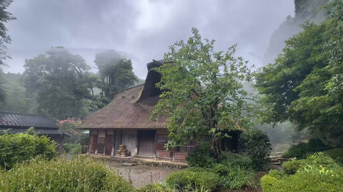 sayakbaさま確認ページ♡ 荒川土手のスーパーモデル なんでもない場所を最高の空間に