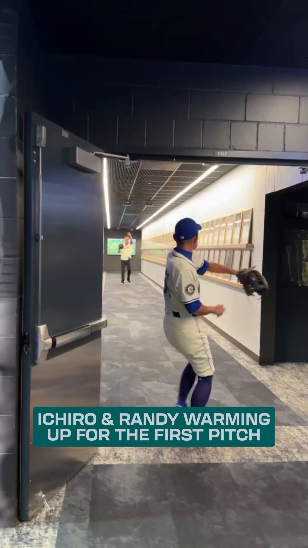 リアルイチローページ♡ イチローガシャポンの紹介です🤣 #オリックスブルーウェーブ時代