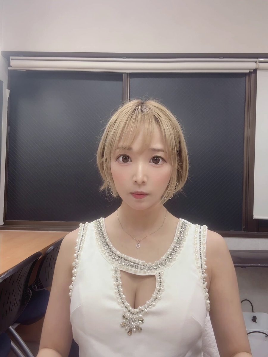 らぶ♡ デグラデーションクリスタル付きホワイトメッシュ・パンプス