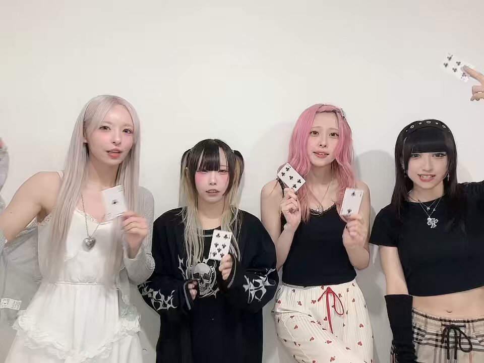 神狩こはく世會 (@tftf_k_sekai) / X