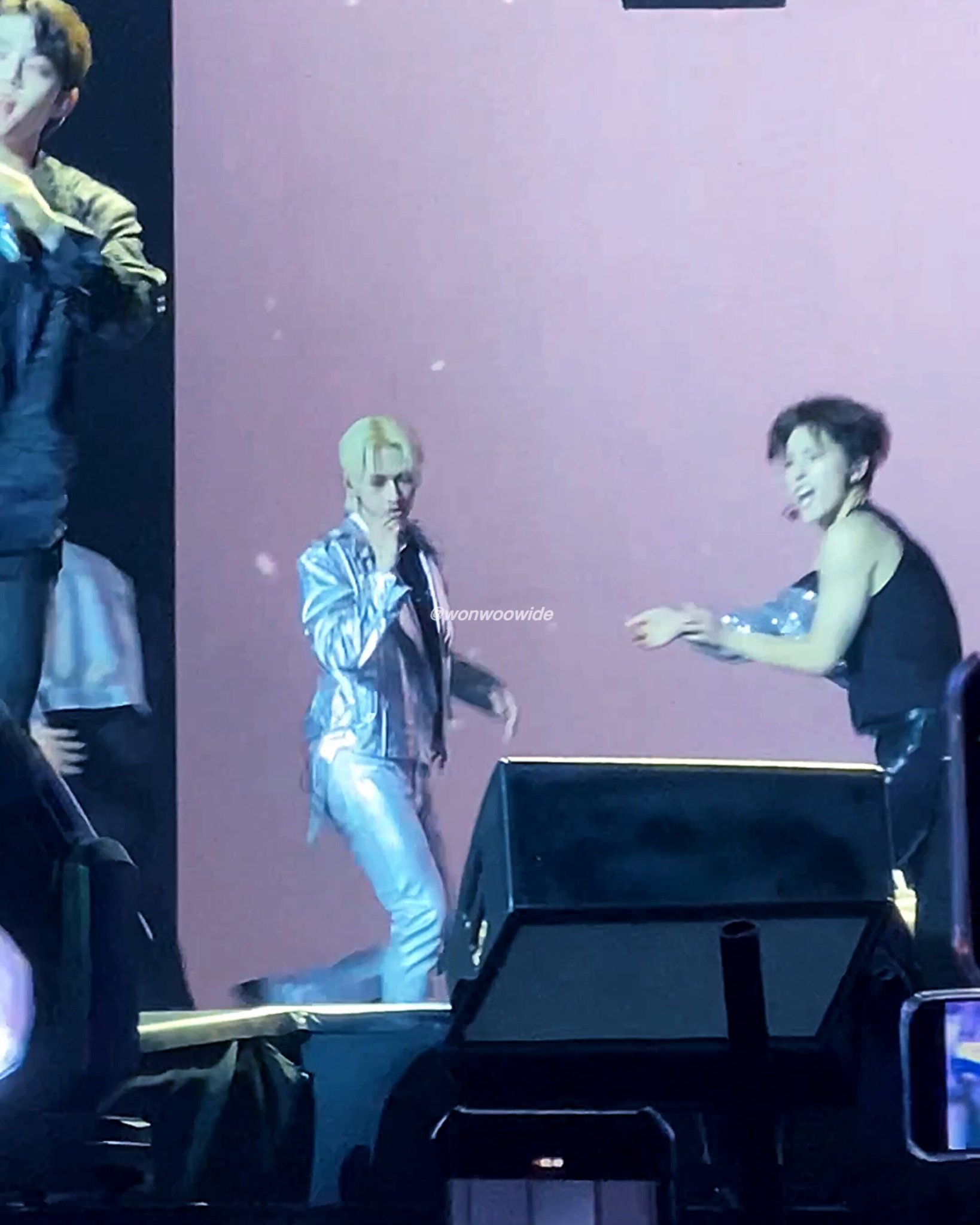 BE THE SUN デイノ BE THE SUN デイノ Dino ~ Seventeen Tour-Ing World Tour {Be