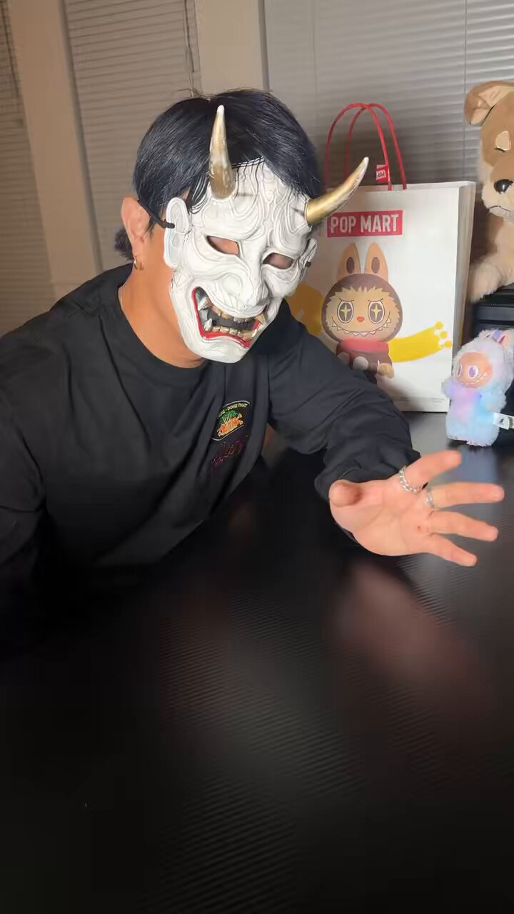 O-MENZ 般若さん　フォトプロップス O-MENZ 般若さん フォトプロップス FAKE TOKYO