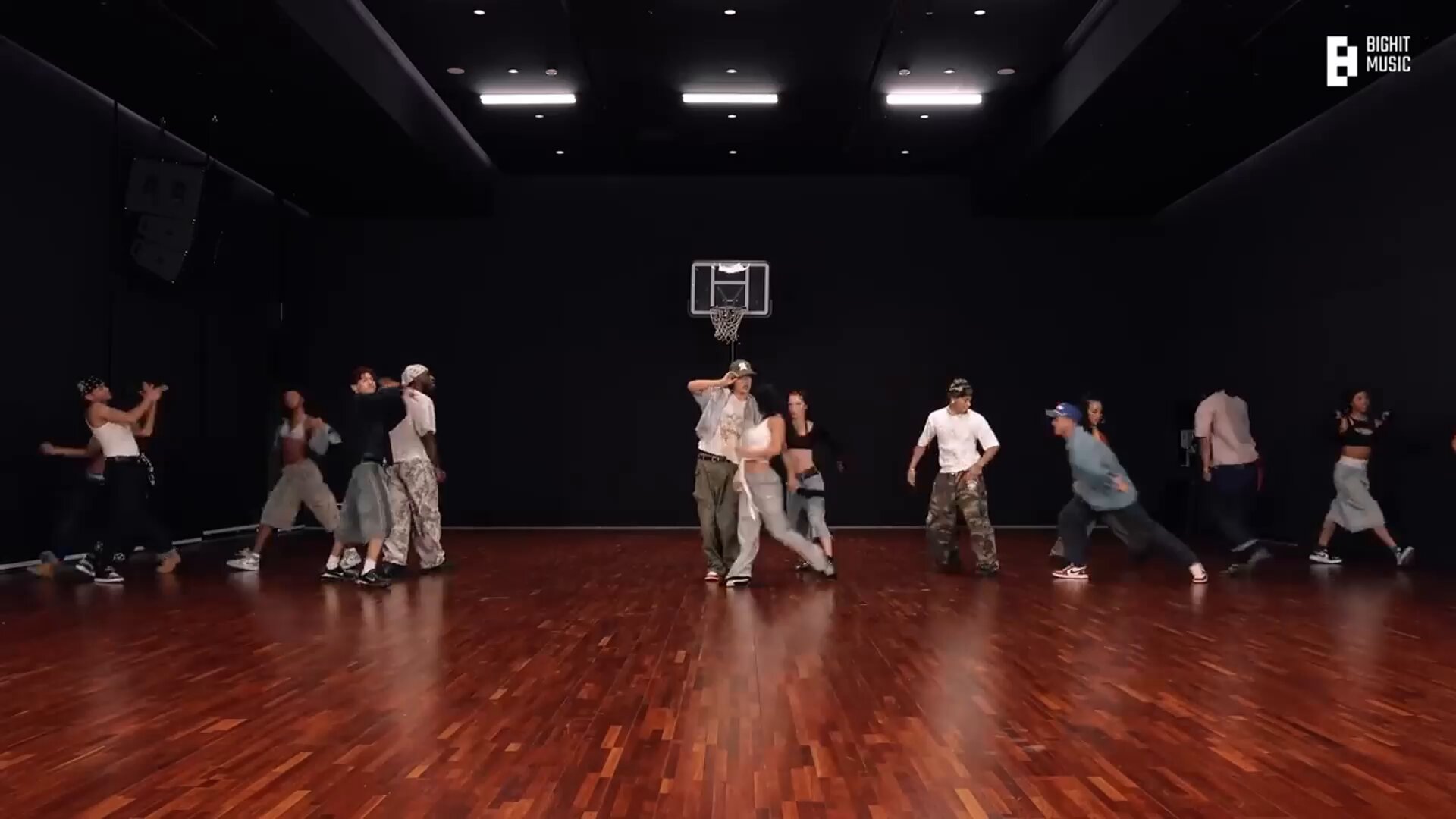 DANCE♡DANCE♡DANCE Z DANCE KIDS - HAPPY HAPPENING 2023 - YouTube